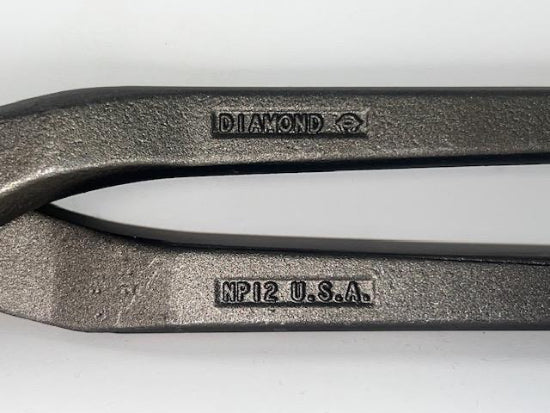 New Old Stock made in  2010 USA Made DIAMOND NP12 12" Horse Shoe Nail Puller