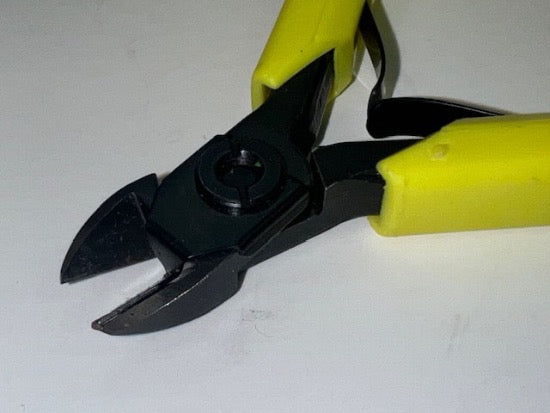 Facom 405.10RMTF - Micro-Tech® Pliers  "rugged" cutters  with offcut retainer - FLUO