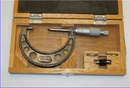 New Old Stock Mitutoyo Japan 1-2"  60 Degree Carbide Point Micrometer. 112-382 .001" GRAD - Cardon Tools