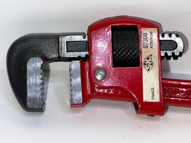 New 8" FACOM Stillson Type Adjustable PIPE WRENCH  Made in FRANCE