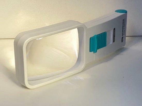 Schweizer OKOLUX 3.5X 10D LED Illuminated Hand Magnifier Magnifying Glass